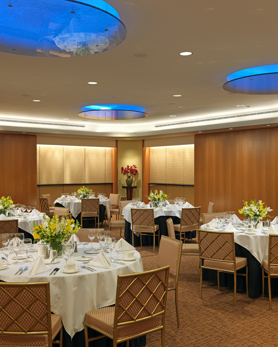 Contemporary Meeting Room, Interior Design by Kenneth E. Hurd & Associates